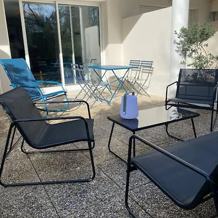 100m De Nauzan St Palais Sur דירה